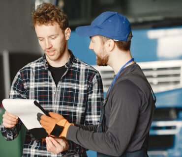 How Spectrivia’s Trucking Dispatch Services Help Fleets Stay Profitable and Efficient